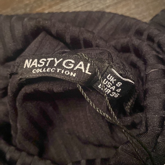Nasty Gal Women’s Black Turtle Neck Size 4 - Picture 4 of 7